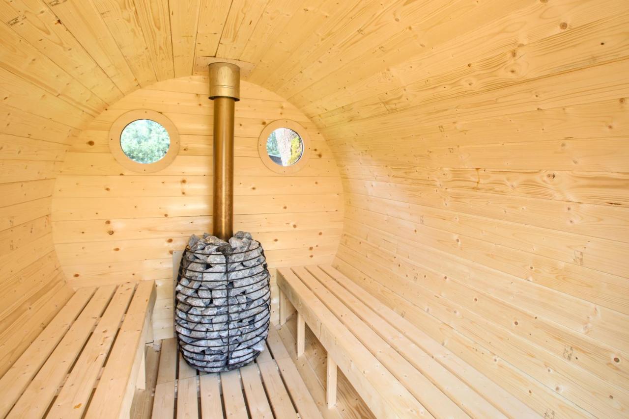 Villa Rozpravkova Hajenka V Nizkych Tatrach Brezno Esterno foto